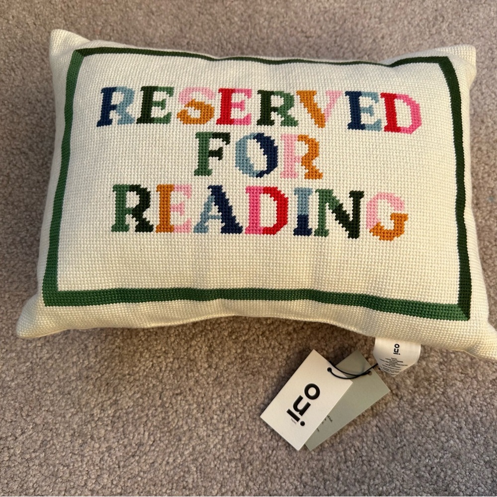 OUI Reading Pillow